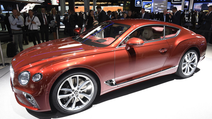 Реклама Бентли с музыкой Чайковского: ждём протестов Кулебы против русской пропаганды?