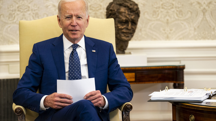 Что ни строчка, то пассаж: Русская разведка ответила США и лично Байдену