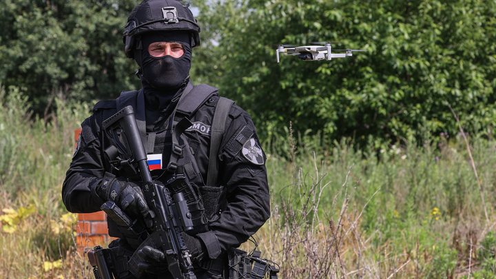 В Хабаровском крае у участника СВО похитили боевые награды и деньги