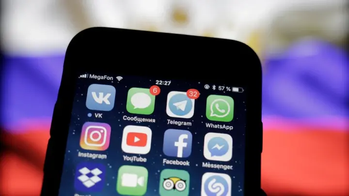 Шансов нет, если не одумаются: Песков назвал условие возвращения WhatsApp*