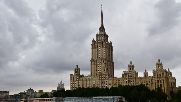 Пьяный бизнесмен на Гелендвагене устроил стрельбище у гостиницы Украина: У дебошира нашли наркотики