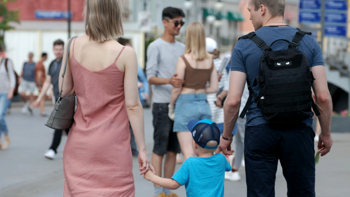 Опасная ловушка: Детей выманивали из семей обманом. И продавали