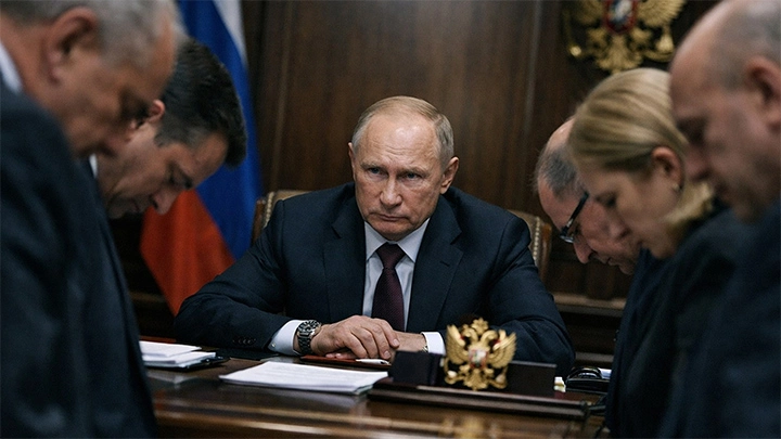 Оковы Ельцина не сняты: За отказ себя защищать Россия в 2026-м заплатит Западу 220 млн долларов