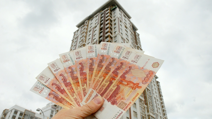 Минфин России остался без валюты: Банк России пытается совладать с падением рубля