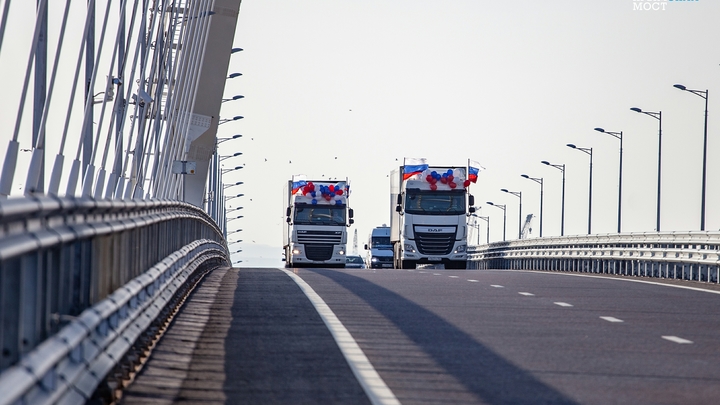 На Украине постоянно вспышки в головах: Эксперты оценили угрозу Крымскому мосту