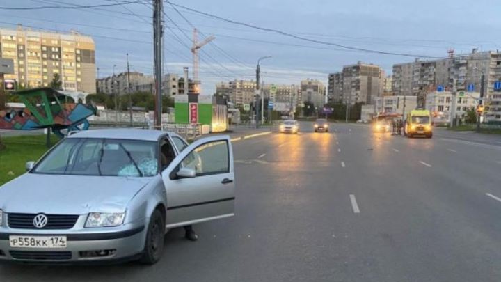 Эксперты расследуют гибель челябинки на дороге под внезапно погасшими фонарями