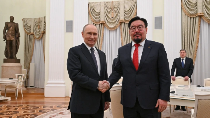 Путин провел встречу в Кремле с премьер-министром Монголии Занданшатаром