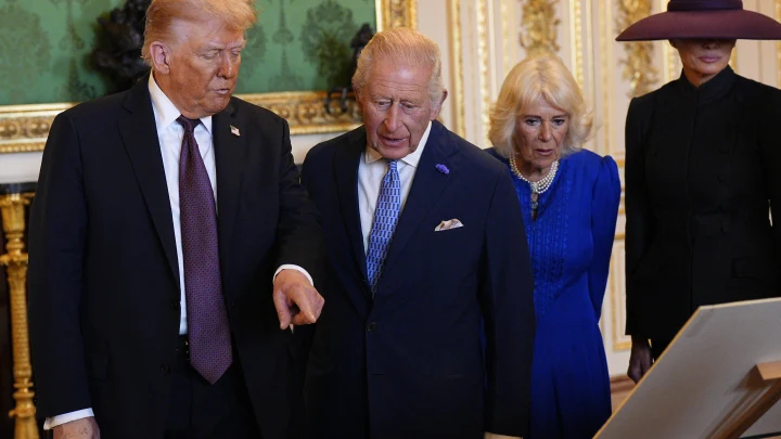 Пятно под тональником заметили на руке Трампа: чем болен президент США