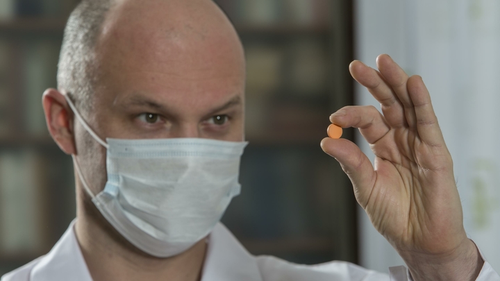 Температура не падает, но добавляется тошнота: К новому лекарству от коронавируса возникли вопросы