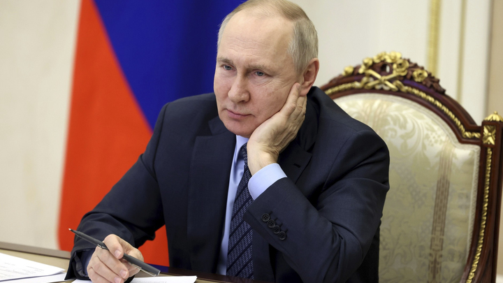 Маленький электромобиль Путина. В Кремле ответили на вопрос мировой общественности