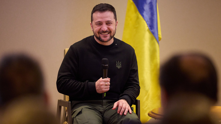 США начали шантажировать Зеленского: Знай своё место