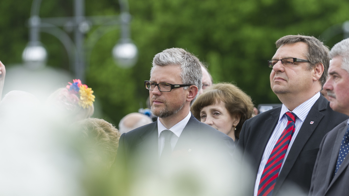 В Германии надеются, что посол Украины Мельник наконец подавится ливерной колбасой