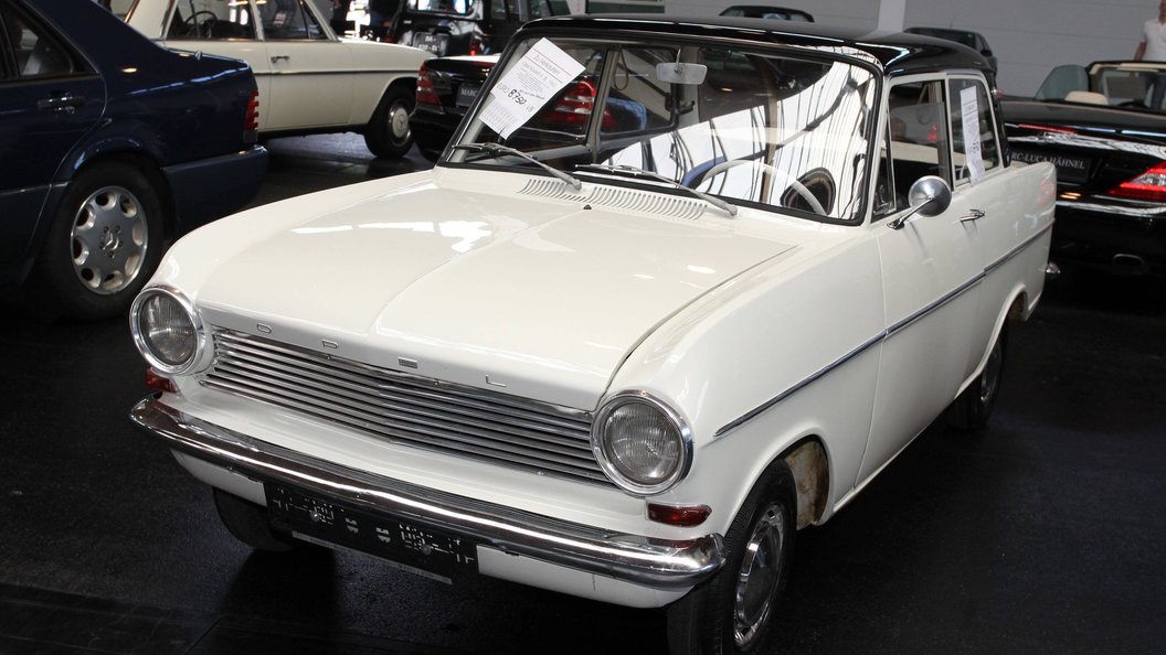 В Омске продают декоративный Opel Kadett за 150 тысяч рублей В Омске продают декоративный Opel Kadett за 150 тысяч рублей