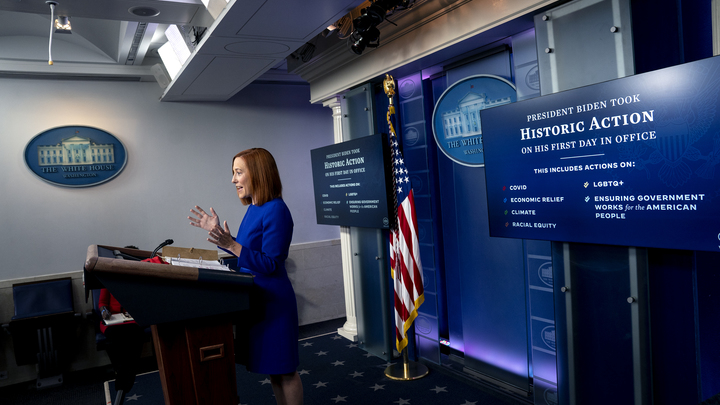 Веселуха в первые же часы: Псаки удивила, только вернувшись в Белый дом