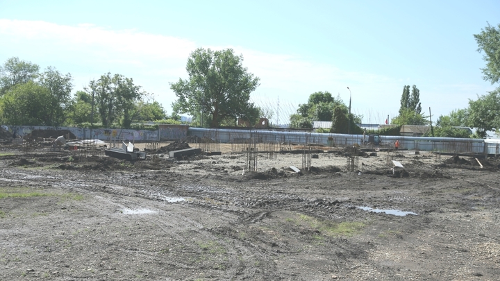 В Краснодаре подрядчик отстал от графика при строительстве спорткомплекса на Вавилова