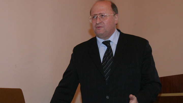 Гинцбург обвинил родителей в преступных отказах от вакцинации детей от ковида