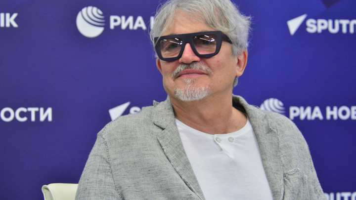 Дибров впервые прокомментировал скандал с незакрытой ширинкой: Ничего такого не было!