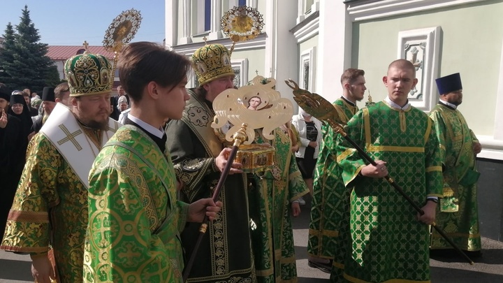 10 тысяч челябинцев приложились к ковчегу с мощами Сергия Радонежского