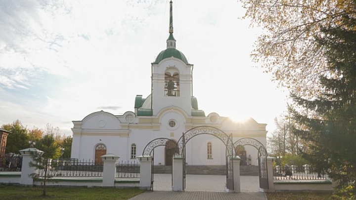 В Новосибирской области восстановили из руин старейший православный храм