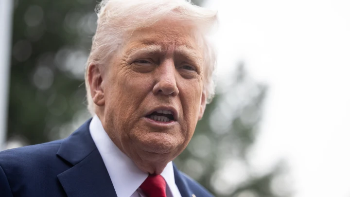 Эксперты: Трампу плевать на Украину: Барракуды и Томагавки — лишь способ опустошить карманы Европы. Почему Украина — вторая Сирия
