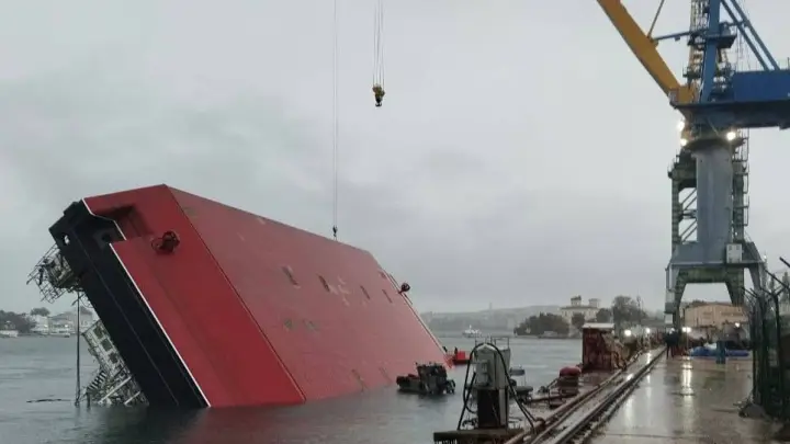 Хроника ЧП в Севастополе: спасены 15, погибли 2, более 20 пострадали Хроника ЧП в Севастополе: спасены 15, погибли 2, более 20 пострадали