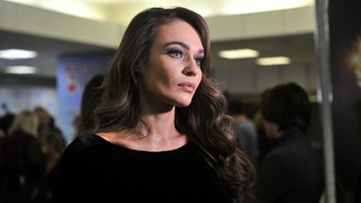 Бесстыдница!: Володин потребовал для оскорбившей народ России Водонаевой многомиллионный штраф