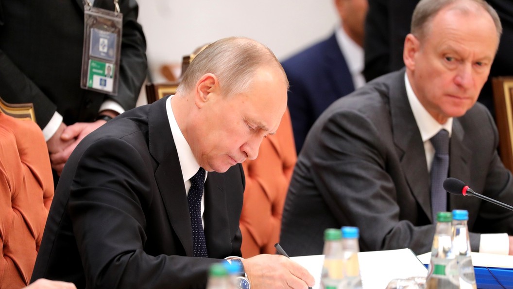 Россия несокрушимая: Путин полностью уверен в обороноспособности страны Россия несокрушимая: Путин полностью уверен в обороноспособности страны
