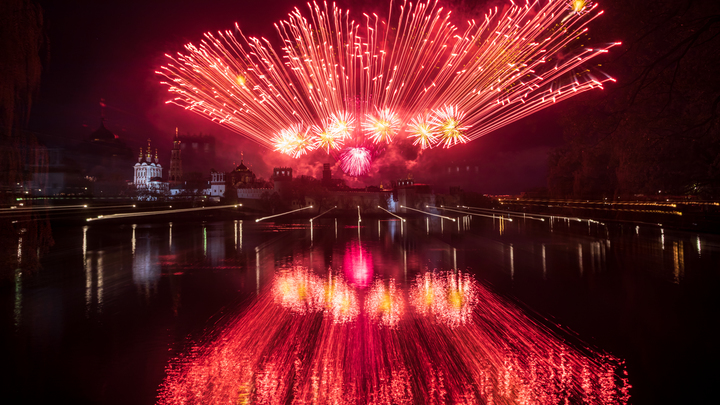 Салют на День Победы в Москве. Прямая трансляция
