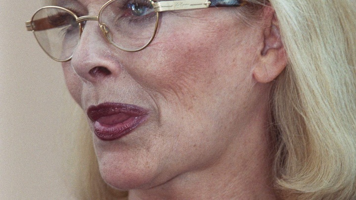 Барбара Брыльска боится проклятых коммунистов из России