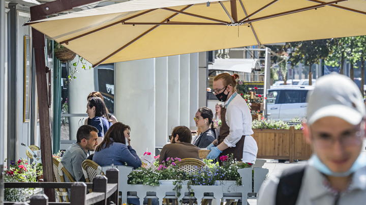 Никаких сомнений: Собянин рассказал, когда в Москве откроются все кафе