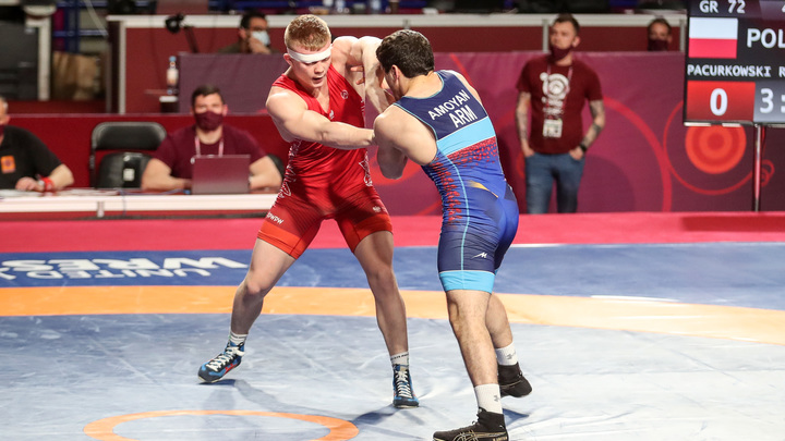 Армянский борец одолел иранца и вышел в финал чемпионата мира по борьбе
