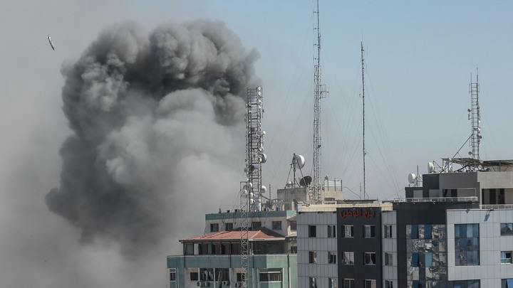 Военкор Коц показал кадры невероятного везения при ракетном ударе в Газе и Сдероте