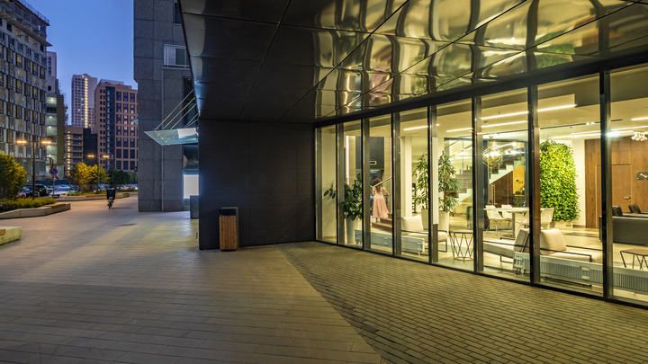 За август заключено 1,6 тысячи договоров: Реновация идёт во всех районах Москвы