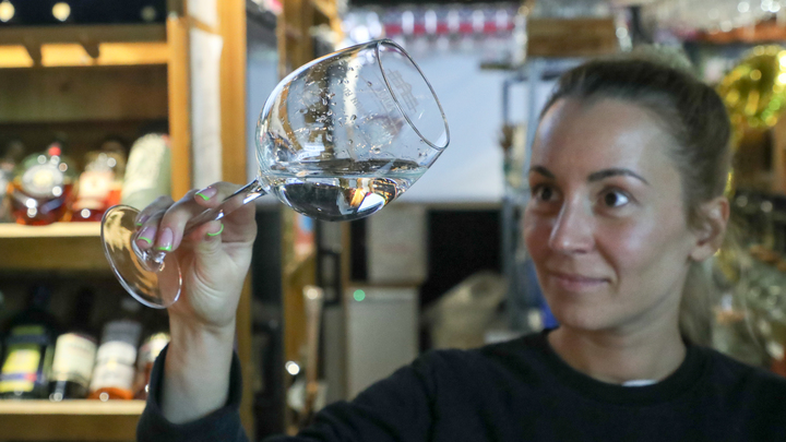 День бармена 2023: поздравления в стихах и прозе