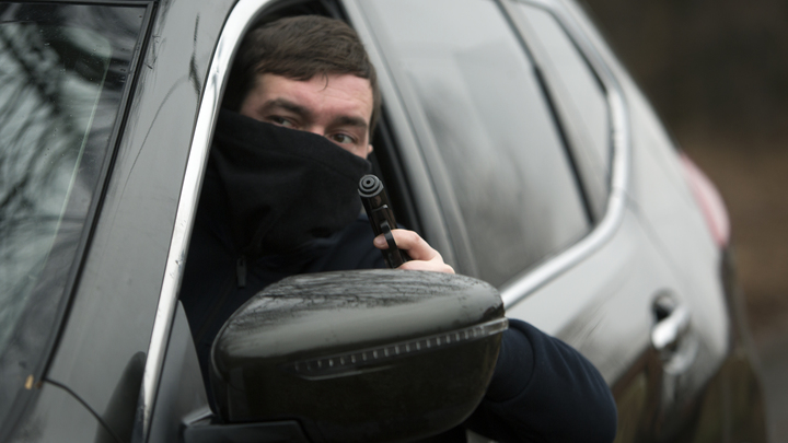 Ах ты предатель: Досье на сбежавшего в Казахстане сотрудника охраны Путина - признание или вброс?