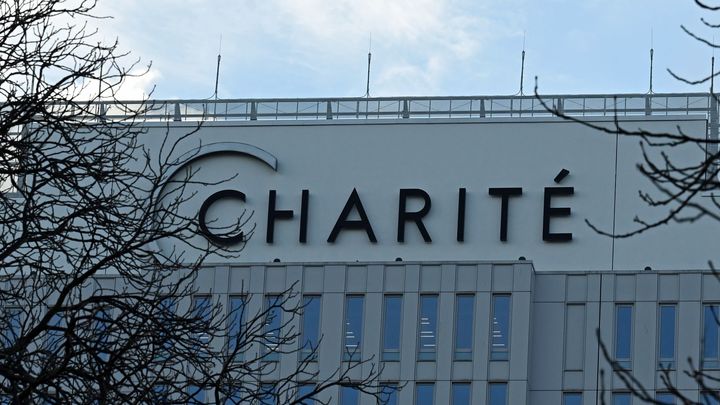 Врач клиники Charite, где лечили Навального*, попался на убийствах больных