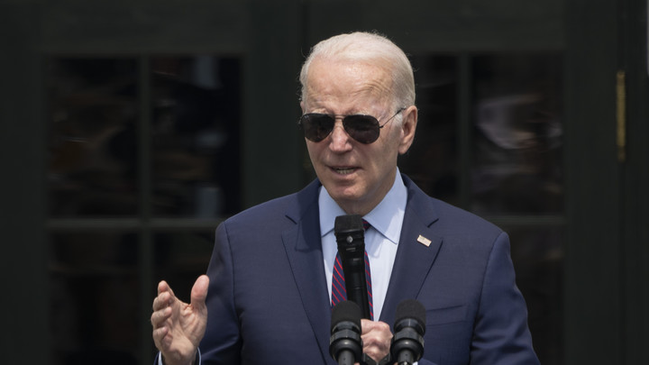 Экс-аналитик ЦРУ: Байден скрыл важную информацию об Украине