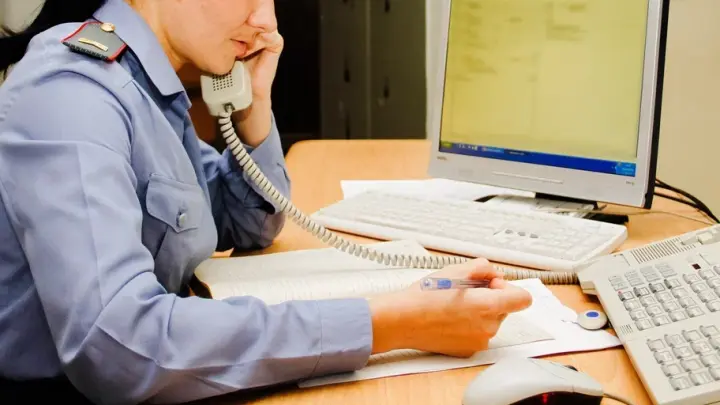 МВД: мошенники используют схему с фальшивыми чеками и подарками