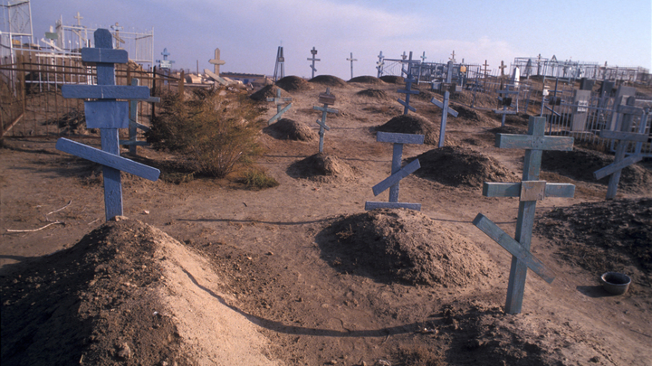 В одном из городов Свердловской области на кладбище заканчиваются места из-за пандемии  COVID-19