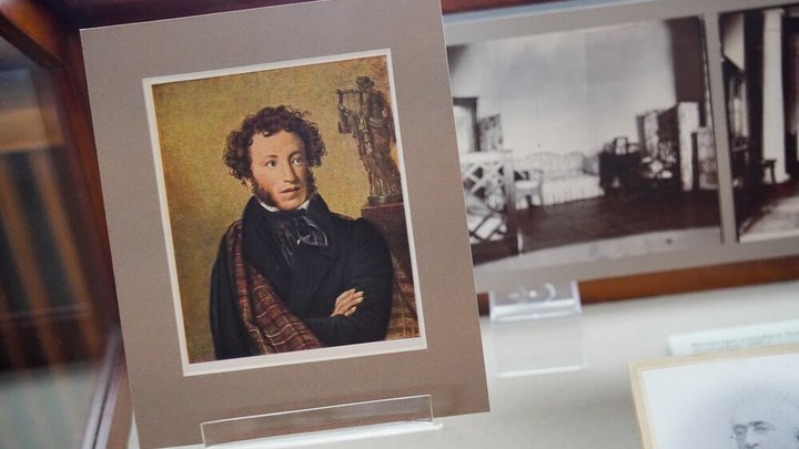 День рождения Пушкина - а посмотреть про Александра Сергеевича в этот радостный день и нечего