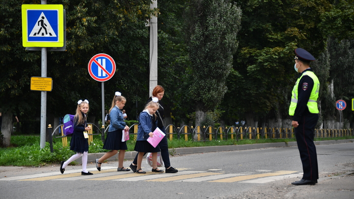 Вблизи кубанской школы после вмешательства прокуратуры заменили дорожные знаки и разметку