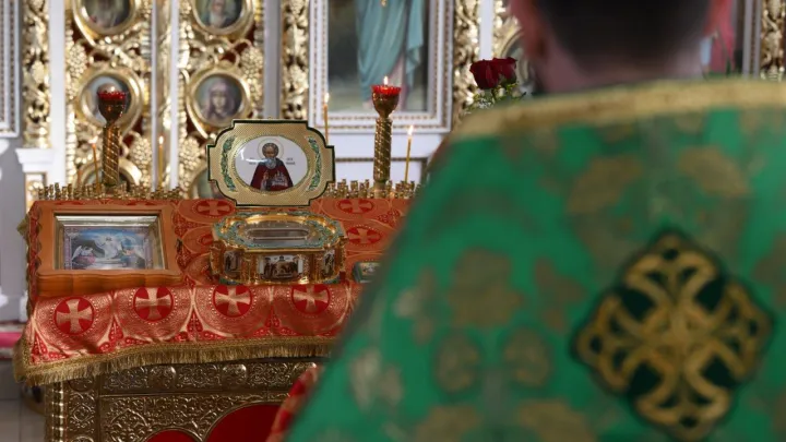 Впервые за 30 лет храму мученицы Татианы при МГУ поставили ограничения на выход с Крестным ходом