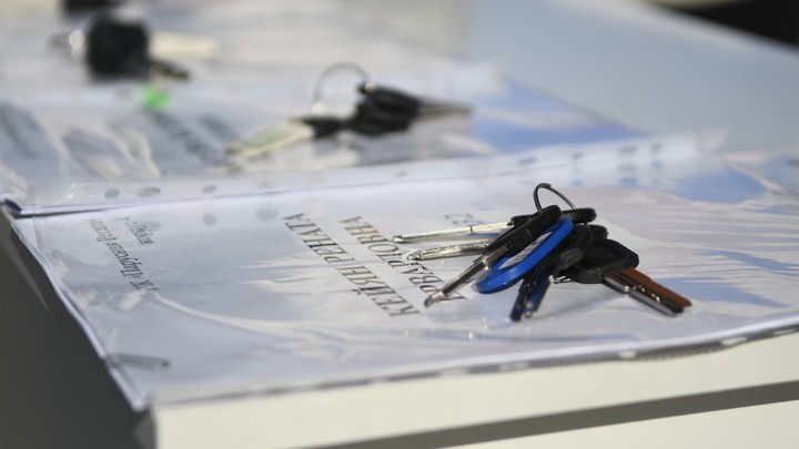 Обманутые дольщики ЖК Парусная регата начали получать ключи от квартир