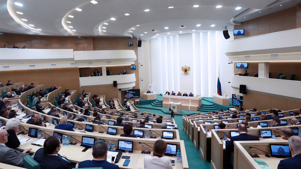 Закон об иностранных агентах распространят и на граждан России Закон об иностранных агентах распространят и на граждан России