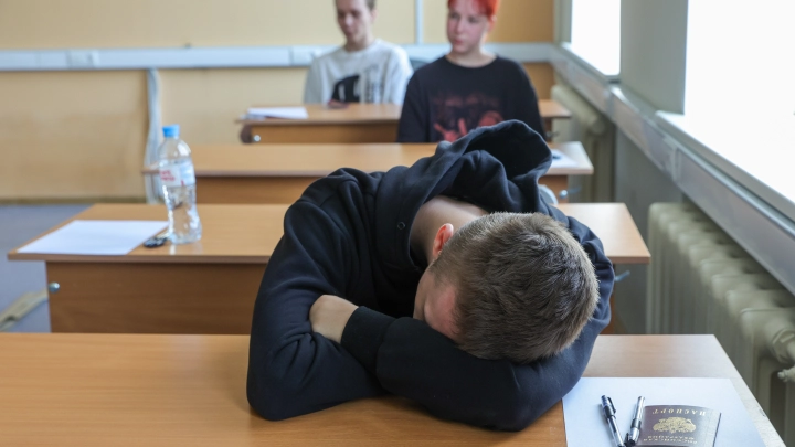 ВЦИОМ: более половины наших сограждан постоянно чувствуют себя уставшими