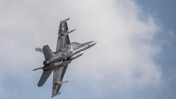 Удар по репутации американской авиации? Почему упал Super Hornet?