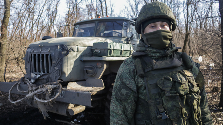 Новые меры поддержки семей военнослужащих в Ленобласти: введен единый термин