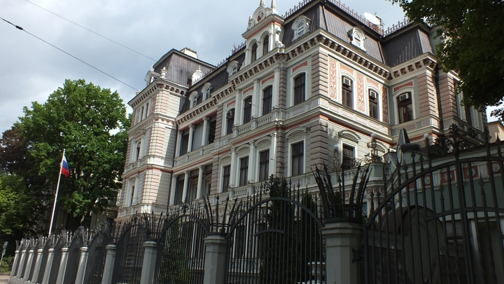 У агрессии к русским дипломатам глубокие корни: Запад неспроста обнаглел