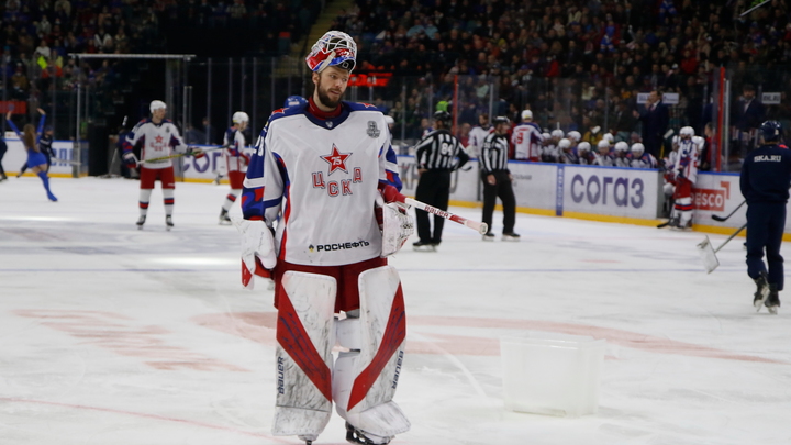 Голкипера сборной России по хоккею задержали за уклонение от армии