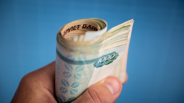 А в друзьях - нацисты: Ресторатора, который зарабатывает на русских, обличили